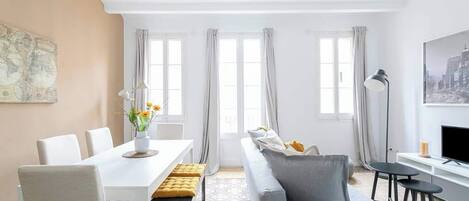 Télévision, espaces bureaux