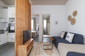 2 bedrooms, iron/ironing board, travel cot, free WiFi