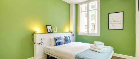 2 chambres, fer et planche à repasser, lit parapluie, Wi-Fi gratuit