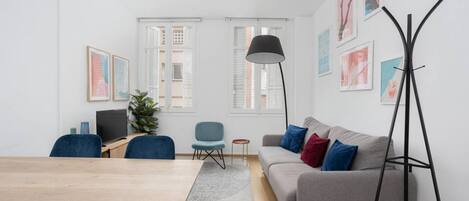 Téléviseur connecté, bureau