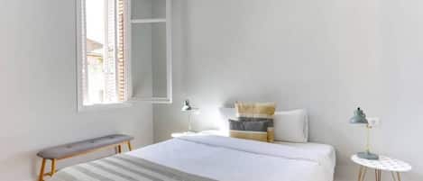 1 Schlafzimmer, BĂŒgeleisen/BĂŒgelbrett, Reisekinderbett, kostenloses WLAN