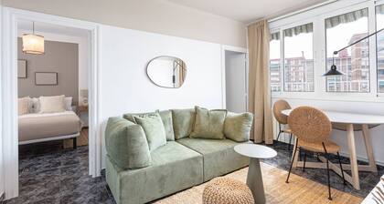 Lovely and cozy 3 bedroom home completely refurbished and designed for a pleasant and comfortable stay in Barcelona.