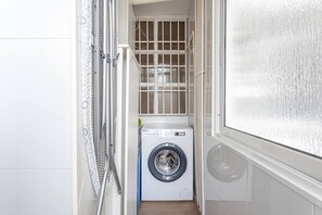 Interior - Lovely and cozy 3 bedroom home completely refurbished and designed for a pleasant and comfortable stay in Barcelona. (Cornellà de Llobregat)