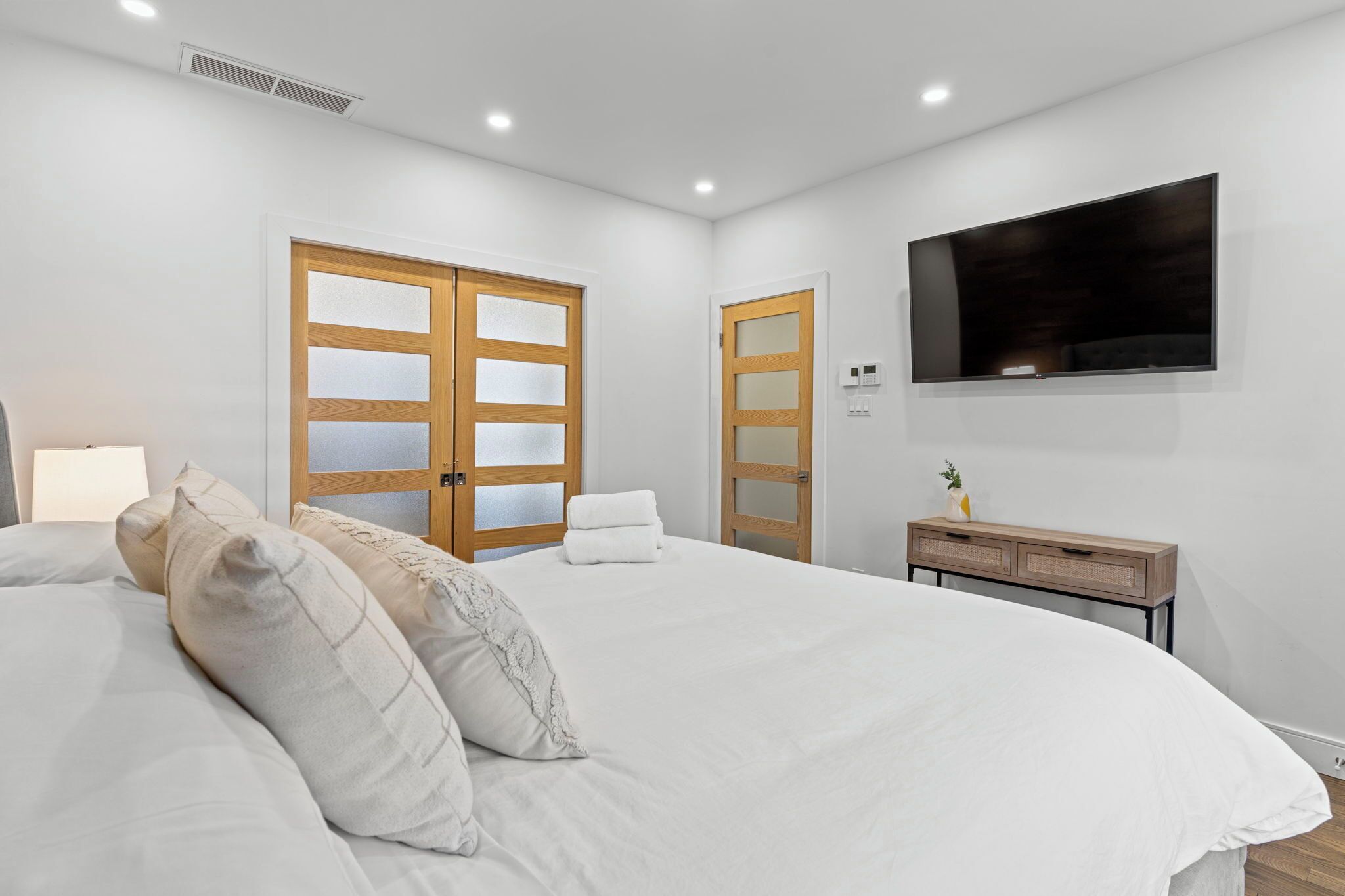 3 多间卧室、床单