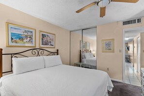 1 bedroom, iron/ironing board, free WiFi, bed sheets - Sunrise gulf view/beach front condo! Enjoy one free beach chair set up each day (Destin)