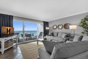 TV - ⭐Beach Front-Gulf Front Pool-Walk to Surf Hut-2BR Beach House 502D⭐ (Miramar Beach)