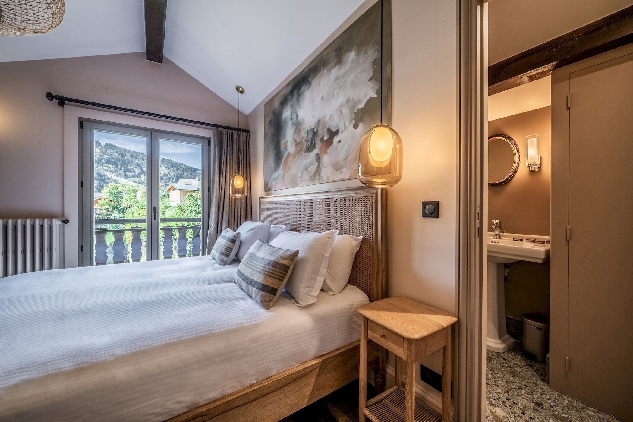 5 chambres, fer et planche à repasser, Wi-Fi gratuit, draps fournis