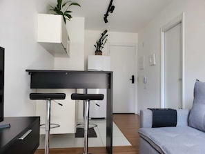 City Apartment | Private kitchen | Microwave - Sunflower Stays (São Paulo)