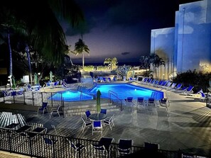 Outdoor pool, a heated pool - Newly Renovated Piece of Paradise (Key Largo)