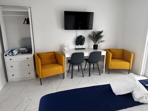 1 dormitorio, tabla de planchar con plancha, wifi gratis y ropa de cama