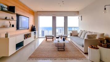 Apartment (2 Bedrooms) | Front of property