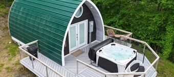 Mountains - Romantic, Hot Tub, Campfire, Green