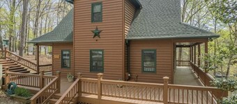 Lake Front, kayak, peddle boat, dock, fire pit, game room