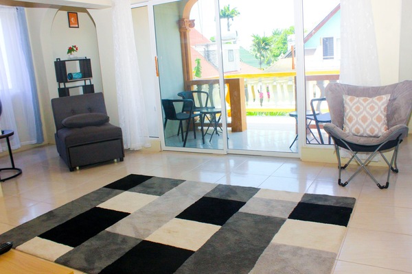 Economy House | Living area
