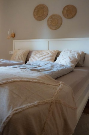 4 chambres, fer et planche à repasser, Wi-Fi, draps fournis
