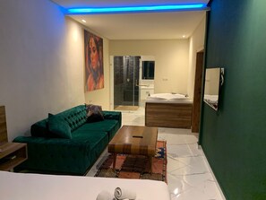 Premier Suite | Iron/ironing board, free WiFi, bed sheets - Playa Del Sol (Aourir)