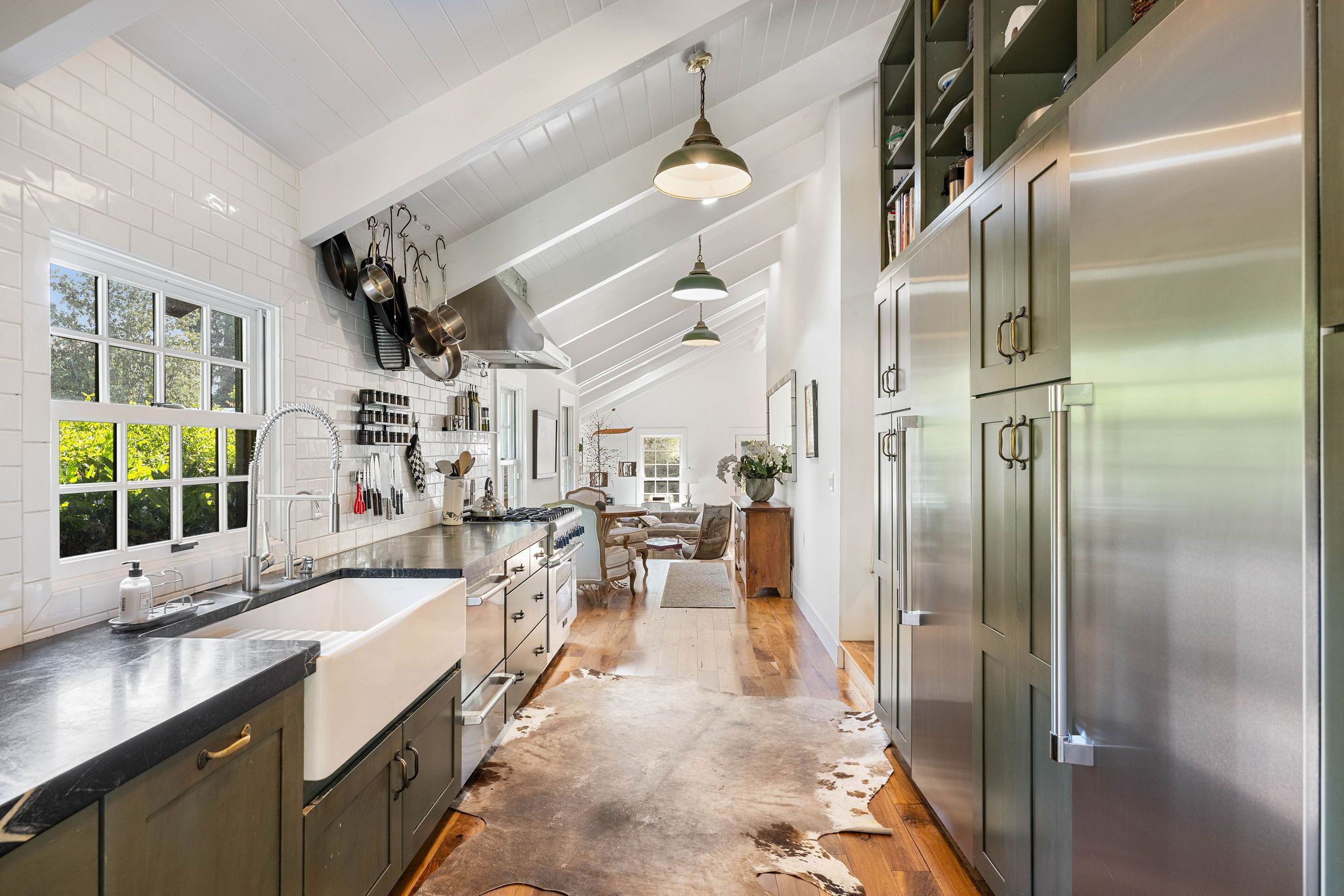 Hidden In-Town Haven *30+ Day Rental*