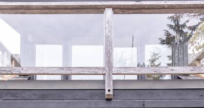 Starlight Retreat-Hot Tub, OD Shower, Cold Plunge!