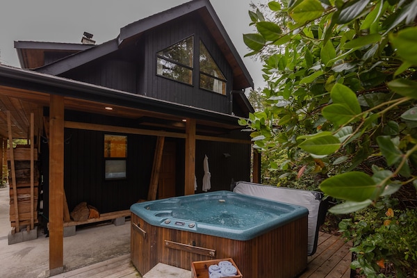 Outdoor hot tub