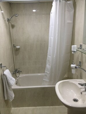 Classic Double Room | Minibar, desk, laptop workspace, iron/ironing board - Carlton Downtown Cairo (Cairo)