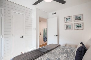 1 bedroom, iron/ironing board, free WiFi, bed sheets