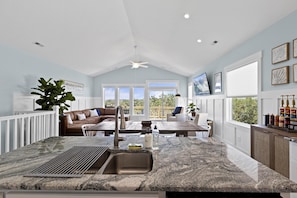 Interior - Modern Sound Front Townhome 1 mile to Surf City Pier - Golf Cart & Beach Access! (Surf City)
