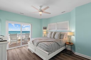 4 bedrooms, travel crib, free WiFi, bed sheets - Ocean views from every room w/ Elevator & Private Beach Access! Linens included (Surf City)