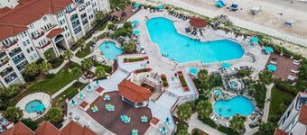 Suite Escape, Villa Capriani's only Luxury Studio - 3 pools & 2 hot tubs! 