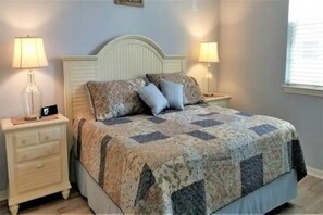 1 habitación, tabla de planchar con plancha y cuna de viaje