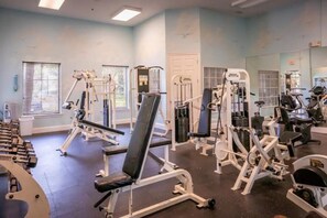 Fitness facility - Cozy 1 bedroom condo minutes to Disney World. (Kissimmee)