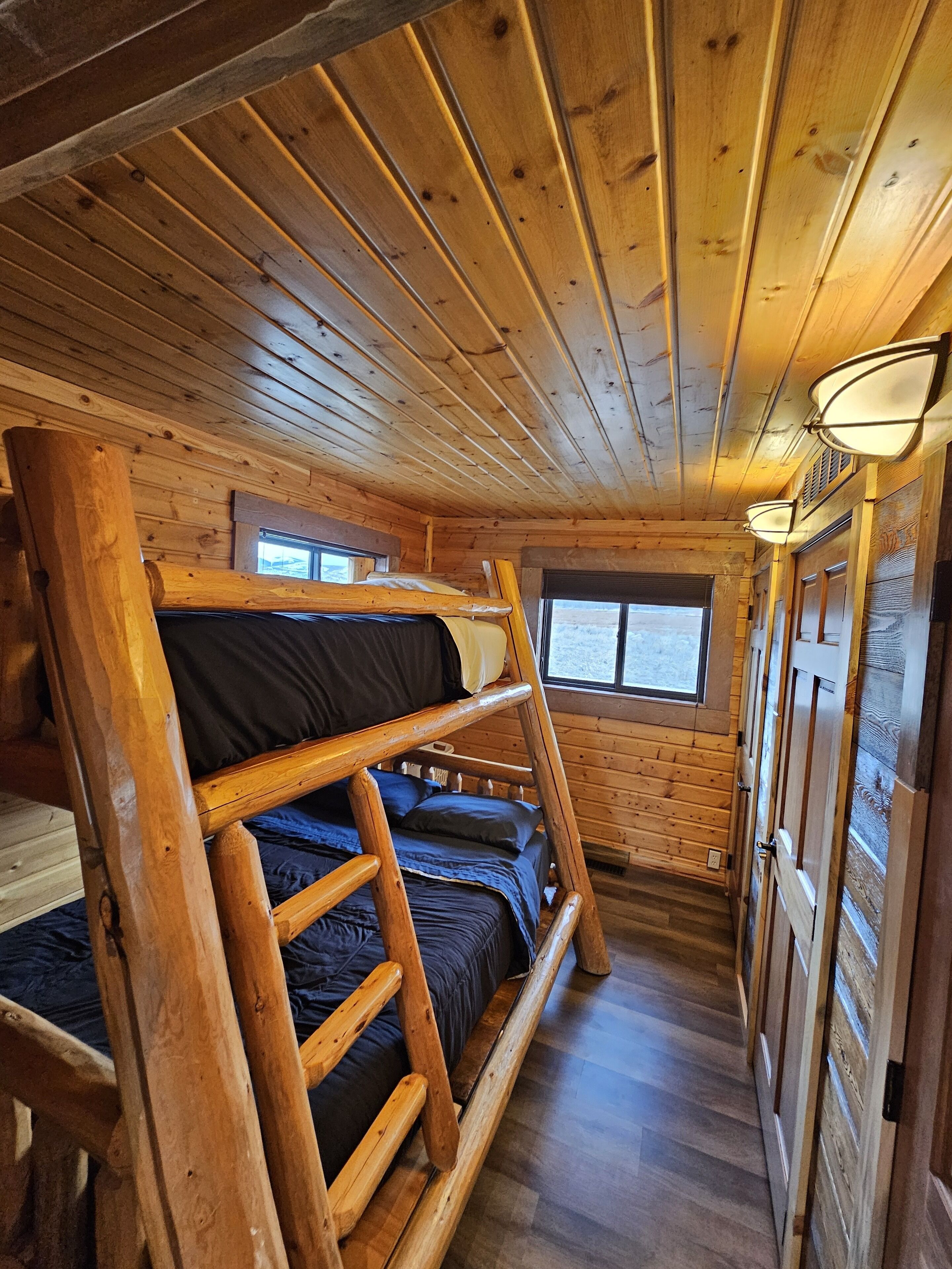 2 quartos, escrivaninha, Wi-Fi, roupa de cama