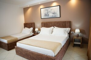 Comfort Triple Room | Minibar, in-room safe, desk, laptop workspace - ATRIUM DELUXE RESORT (Golem)