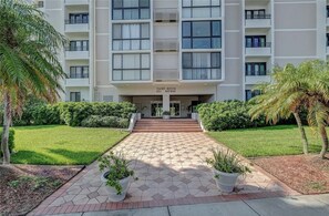 Exterior - Stunning Condo on Clearwater Beach w/ Beautiful Gulf Views & Direct Beach Access (Clearwater)