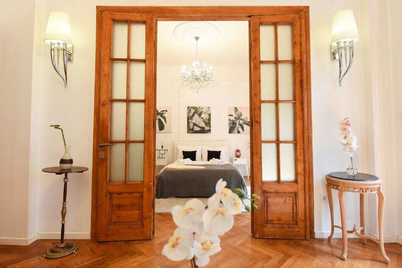 1 habitación, escritorio, tabla de planchar con plancha y wifi 