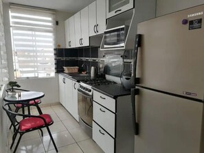 Private kitchen - 4th Floor Furnished Apartment, Huanchaco (Huanchaco)