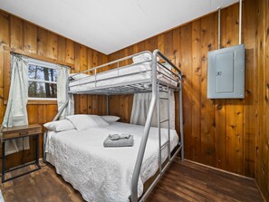 2 bedrooms, bed sheets