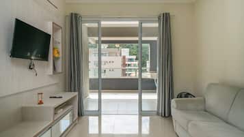 Apartment | Living area | 40-inch TV with digital channels