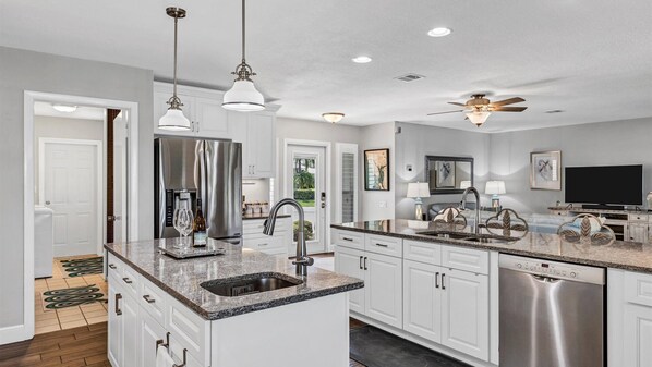 House, Multiple Beds, Pool Access (BHB598) | Private kitchen | Fridge, microwave, stovetop, dishwasher