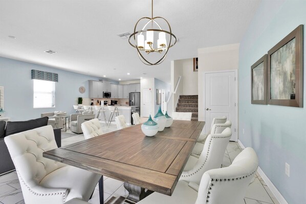 Hus, flere senger, adgang til basseng (SGD9046) | Spiseområde