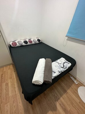 Free WiFi - Fast Single Rooms (Madrid)