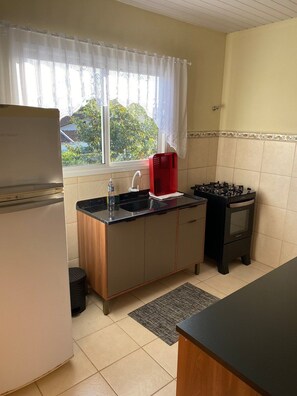 Basic Apartment | Private kitchen