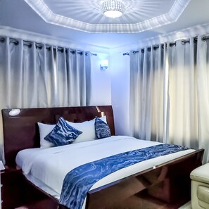 行政客房 | 办公桌、笔记本电脑工作区、遮光窗帘、免费 WiFi