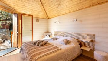 4 bedrooms