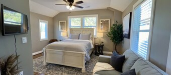 Quite Comfy Tiny Home in Rockford #TinyRock