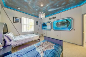 5 bedrooms, iron/ironing board, free WiFi, bed sheets