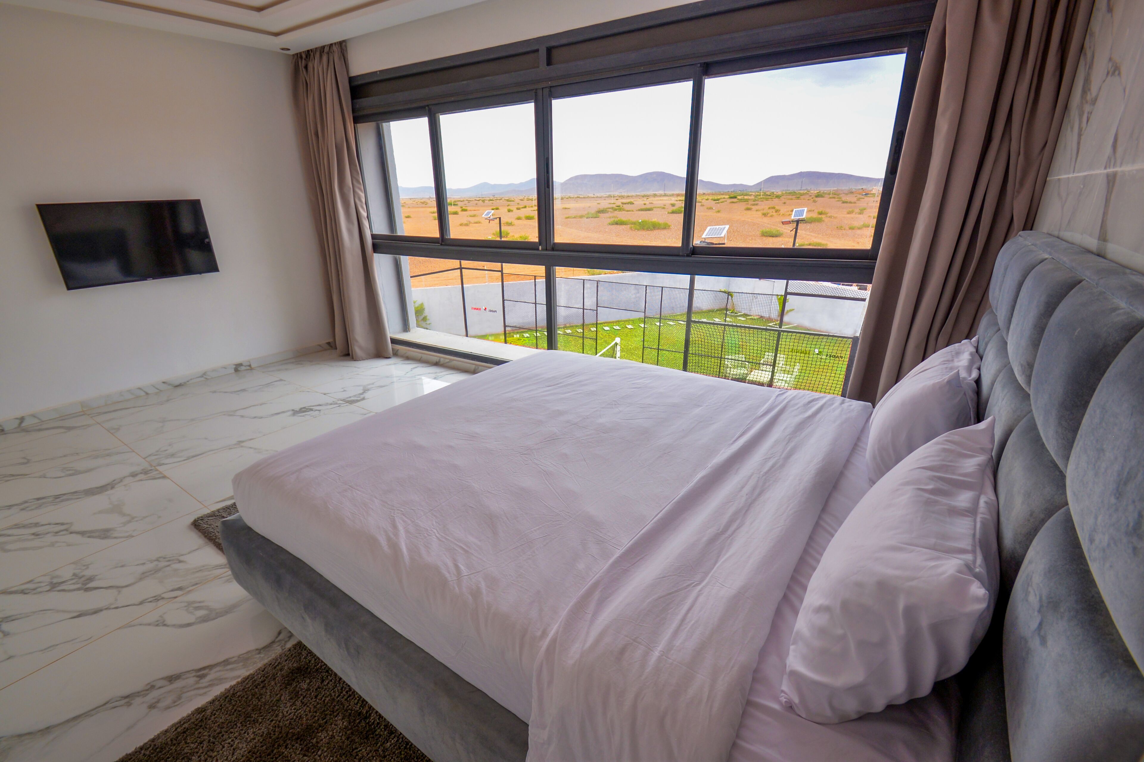 5 dormitorios, tabla de planchar con plancha, wifi y ropa de cama