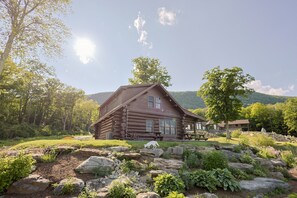 Exterior - Guesthouse Cabin vacation rentals in Berkshire County (Sheffield)