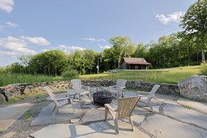 Terrace/patio - Guesthouse Cabin vacation rentals in Berkshire County (Sheffield)