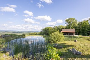 Property grounds - Guesthouse Cabin vacation rentals in Berkshire County (Sheffield)