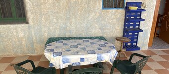 Spacious Coastal Retreat: Beach, Forest Sunset Views, Perfect for Family& Friend